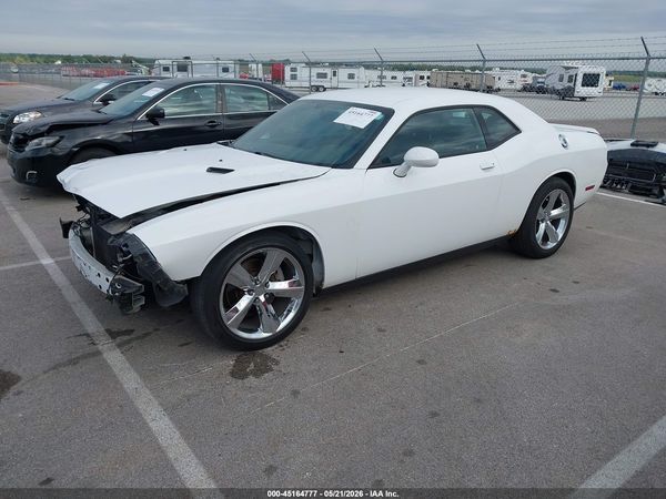 2013 DODGE CHALLENGER SXT PLUS