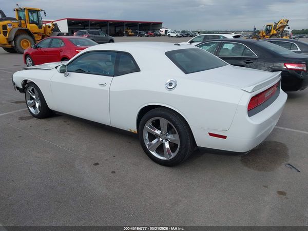 2013 DODGE CHALLENGER SXT PLUS