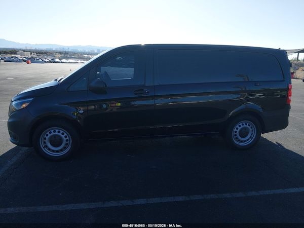 2018 MERCEDES-BENZ METRIS