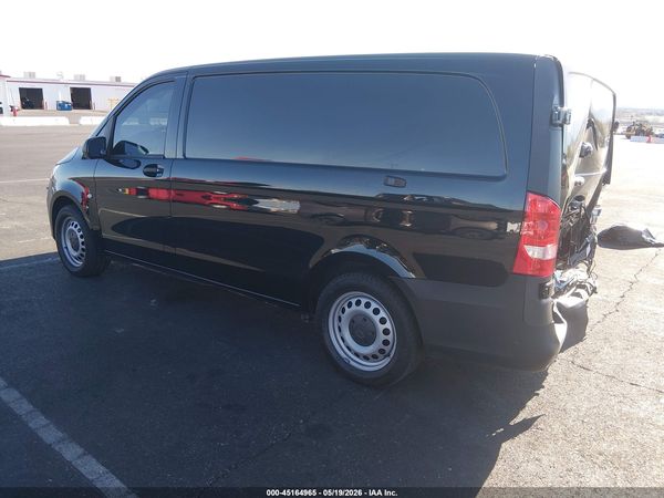 2018 MERCEDES-BENZ METRIS