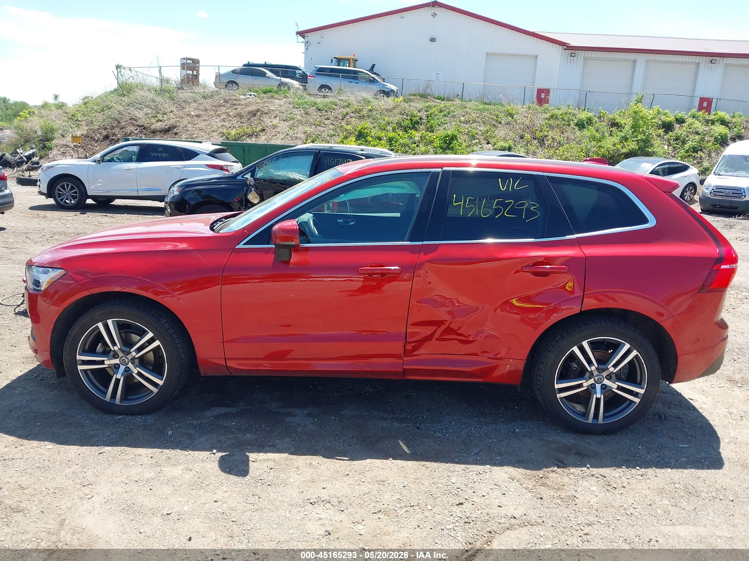 2021 VOLVO XC60 T5 MOMENTUM