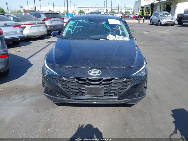 2023 HYUNDAI ELANTRA SE