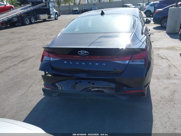 2023 HYUNDAI ELANTRA SE
