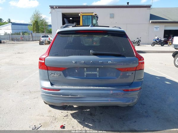 2022 VOLVO XC60 B5 MOMENTUM