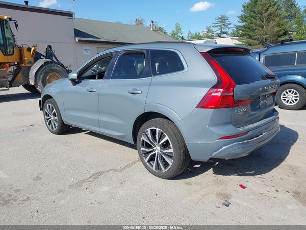 2022 VOLVO XC60 B5 MOMENTUM