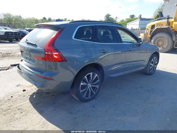 2022 VOLVO XC60 B5 MOMENTUM
