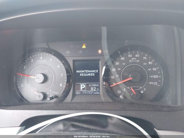 2017 TOYOTA SIENNA LE 8 PASSENGER