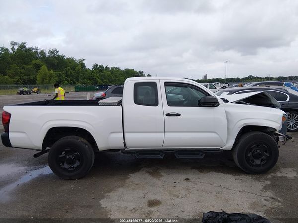 2018 TOYOTA TACOMA SR