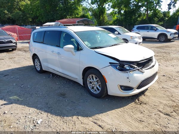 2020 CHRYSLER PACIFICA TOURING L — I1