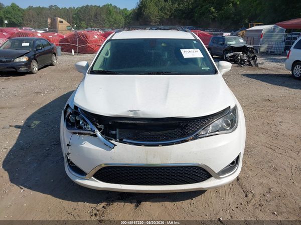 2020 CHRYSLER PACIFICA TOURING L — I6