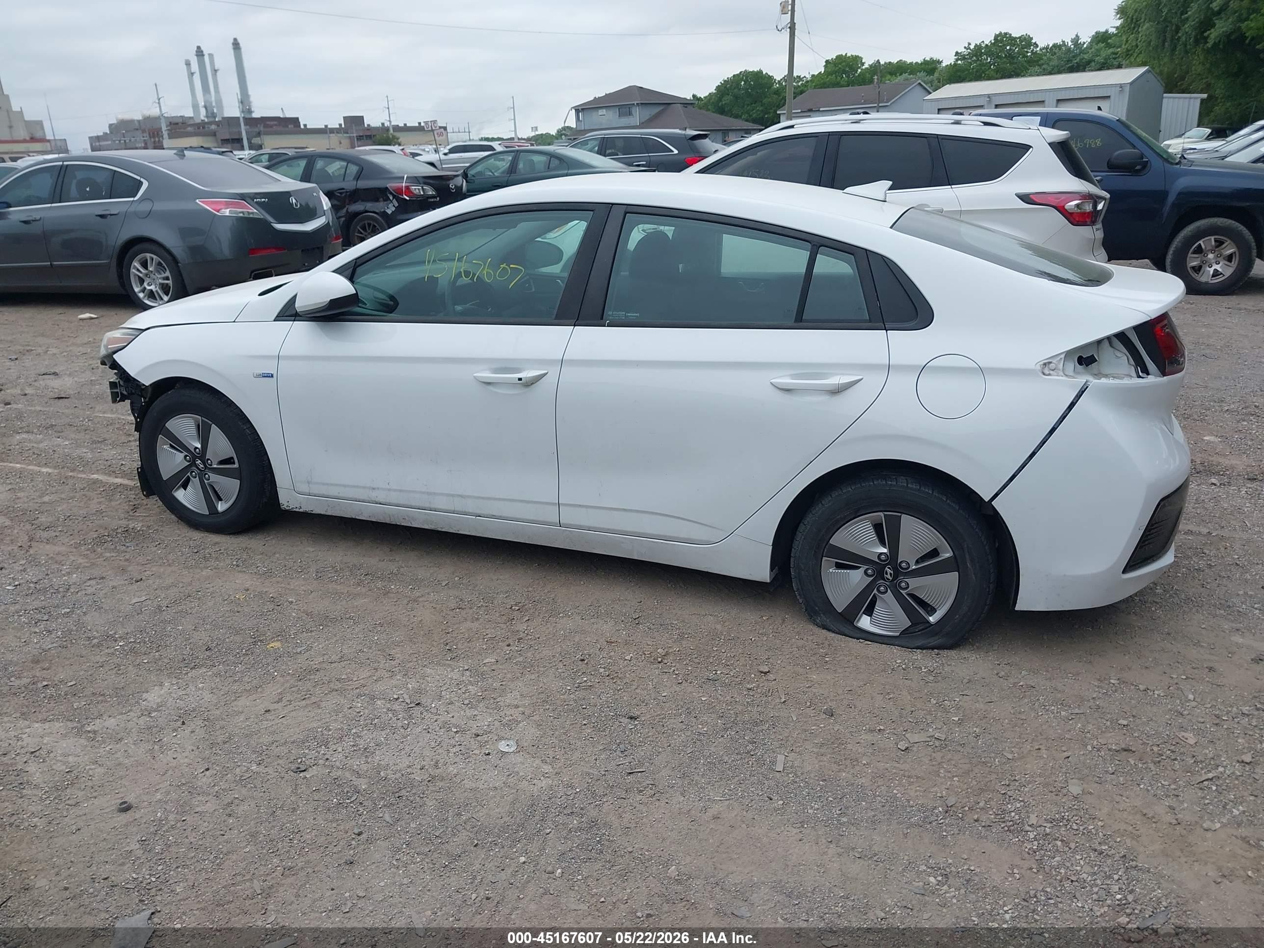 2018 HYUNDAI IONIQ HYBRID BLUE