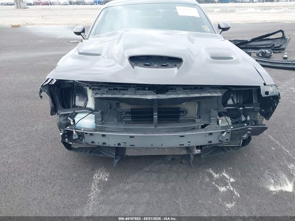 2016 DODGE CHALLENGER SRT HELLCAT