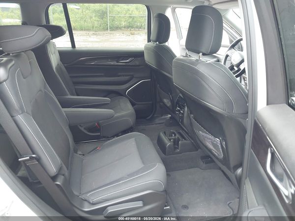 2022 JEEP GRAND CHEROKEE L LAREDO 4X4