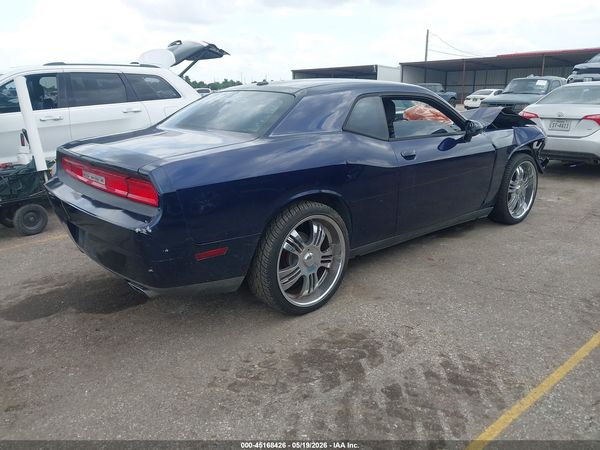 2014 DODGE CHALLENGER SXT