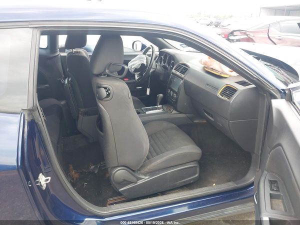 2014 DODGE CHALLENGER SXT