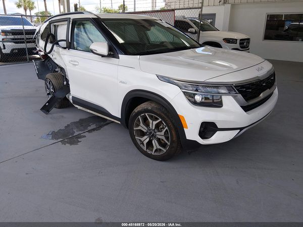 2022 KIA SELTOS EX