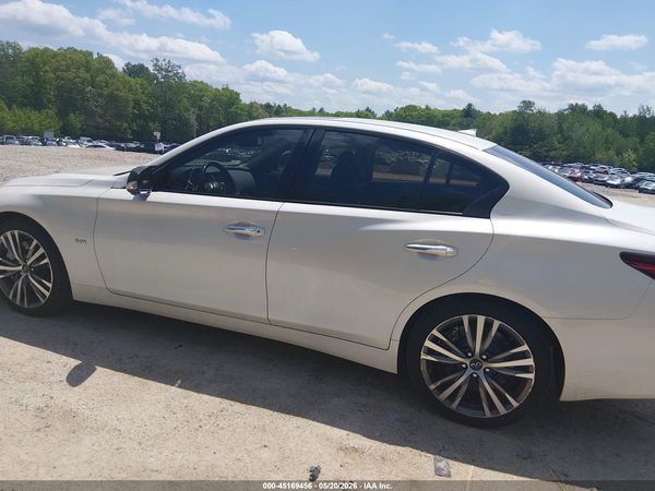 2018 INFINITI Q50 3.0T LUXE/3.0T SPORT