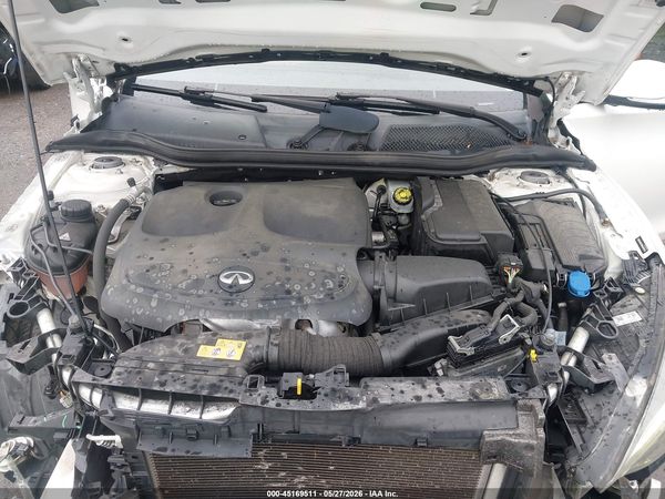 2017 INFINITI QX30 LUXURY