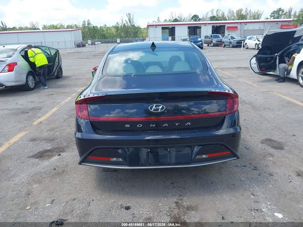 2023 HYUNDAI SONATA SE