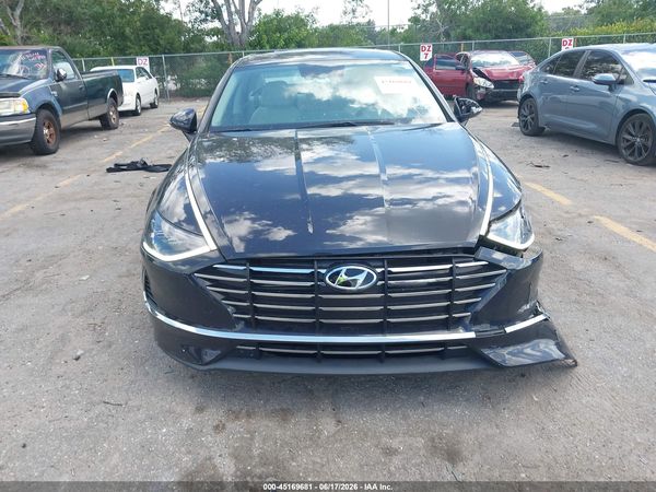 2023 HYUNDAI SONATA SE