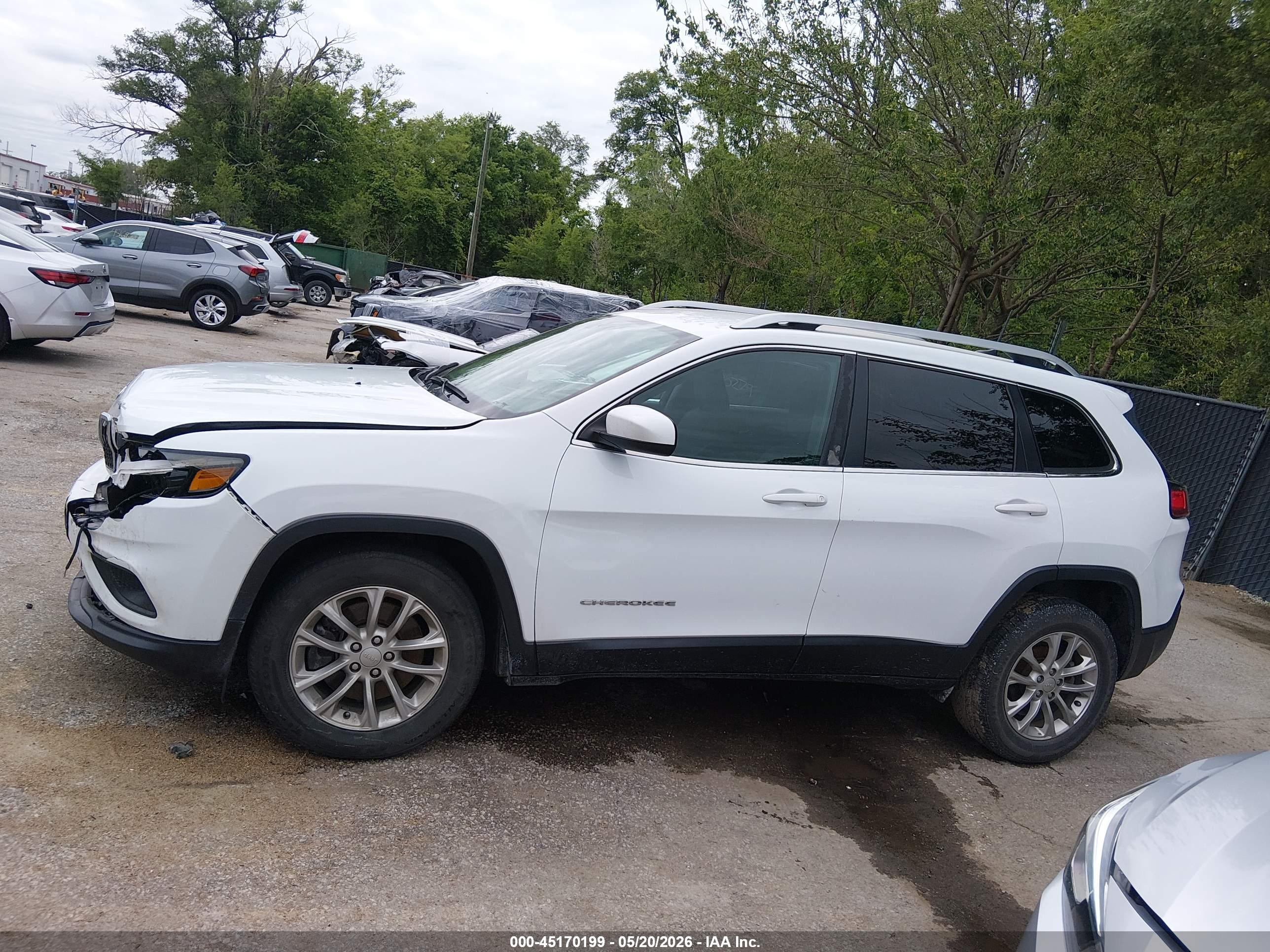 2019 JEEP CHEROKEE LATITUDE FWD