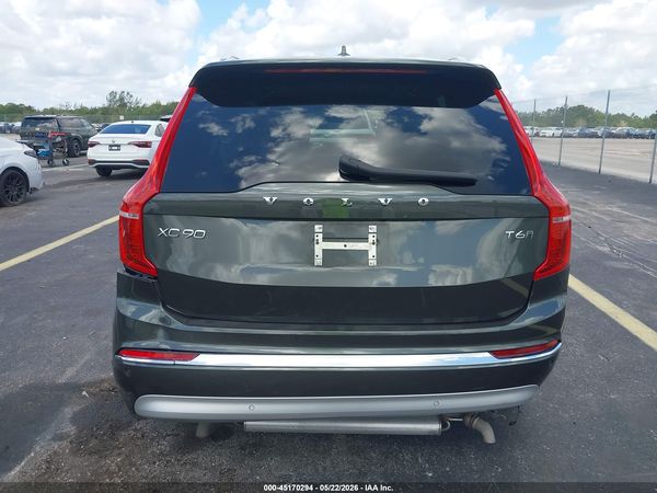 2022 VOLVO XC90