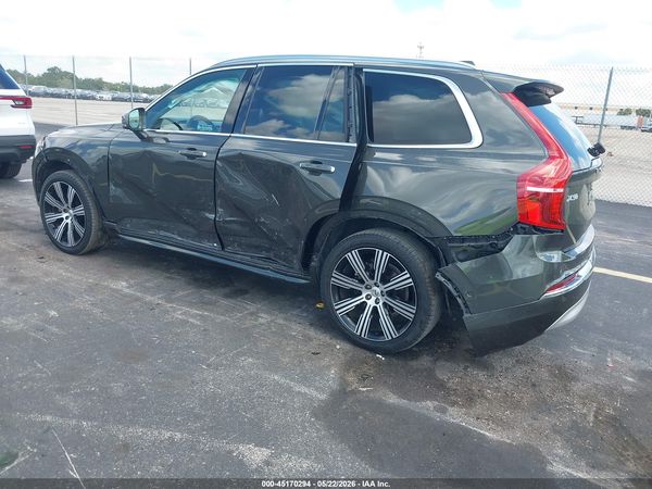 2022 VOLVO XC90