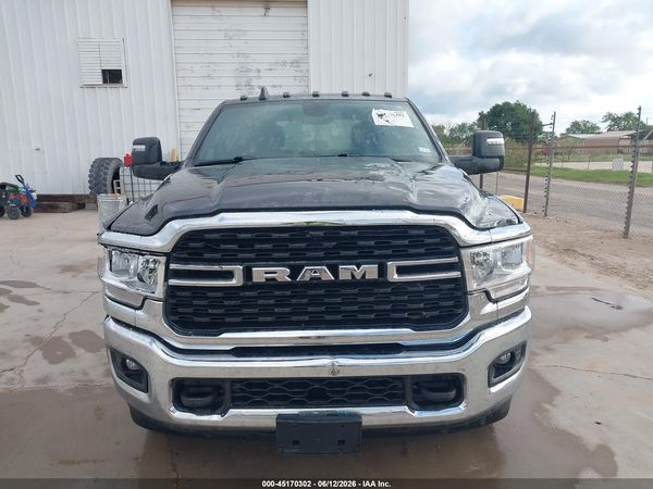 2024 RAM 3500 BIG HORN CREW CAB 4X4
