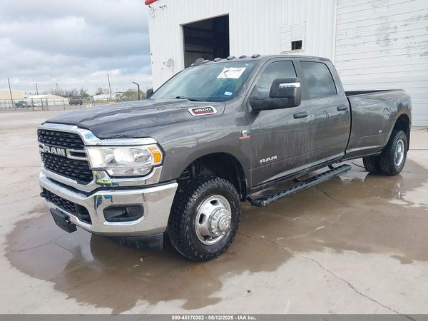 2024 RAM 3500 BIG HORN CREW CAB 4X4