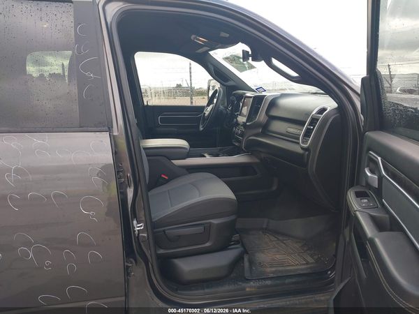 2024 RAM 3500 BIG HORN CREW CAB 4X4