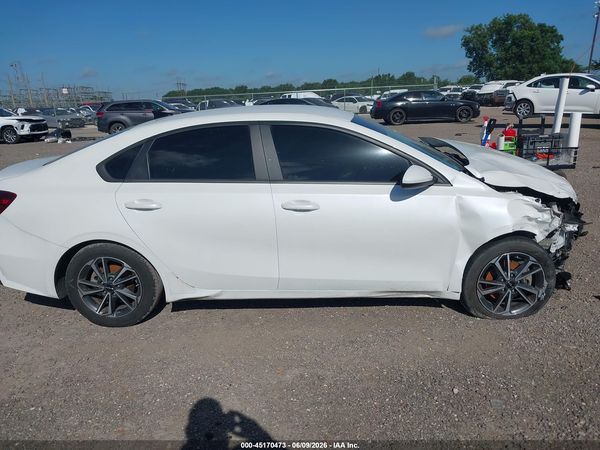 2022 KIA FORTE LXS