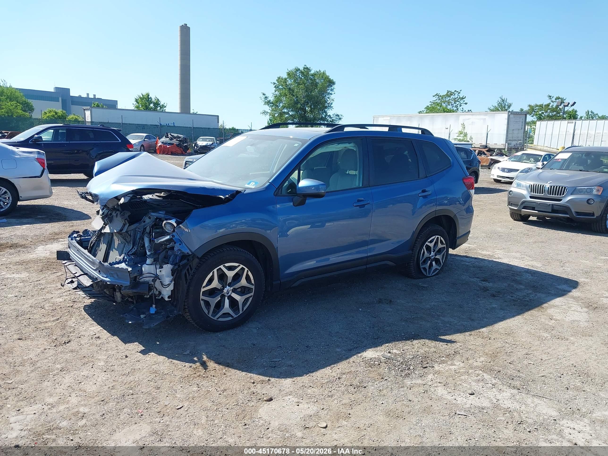 2020 SUBARU FORESTER PREMIUM — I2