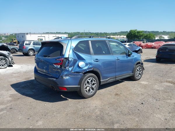 2020 SUBARU FORESTER PREMIUM — I4