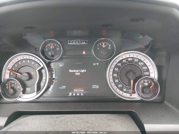 2019 RAM 1500 CLASSIC WARLOCK  4X2 6'4 BOX