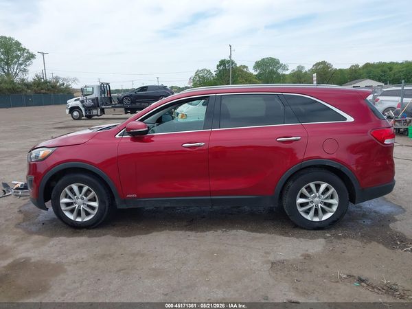 2016 KIA SORENTO L / LX
