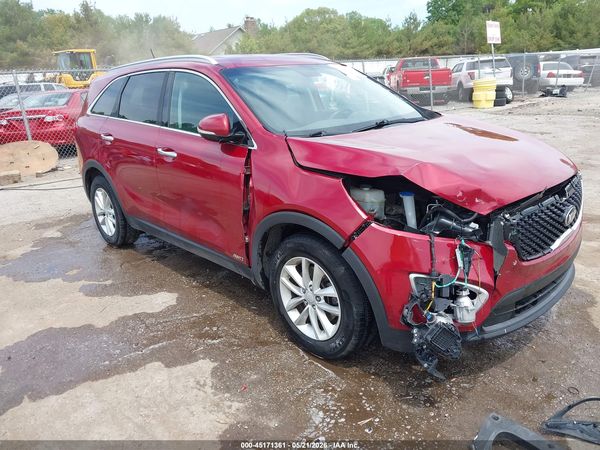 2016 KIA SORENTO L / LX