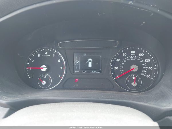 2016 KIA SORENTO L / LX