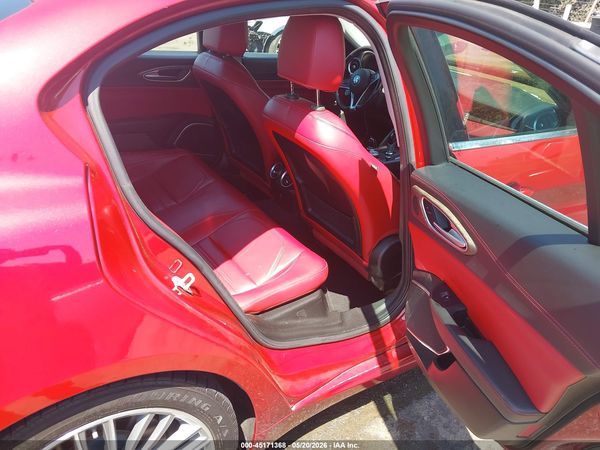 2017 ALFA ROMEO GIULIA TI RWD