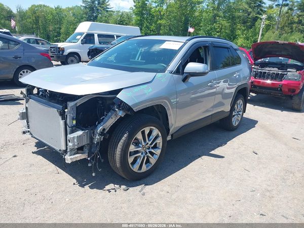 2025 TOYOTA RAV4 XLE PREMIUM