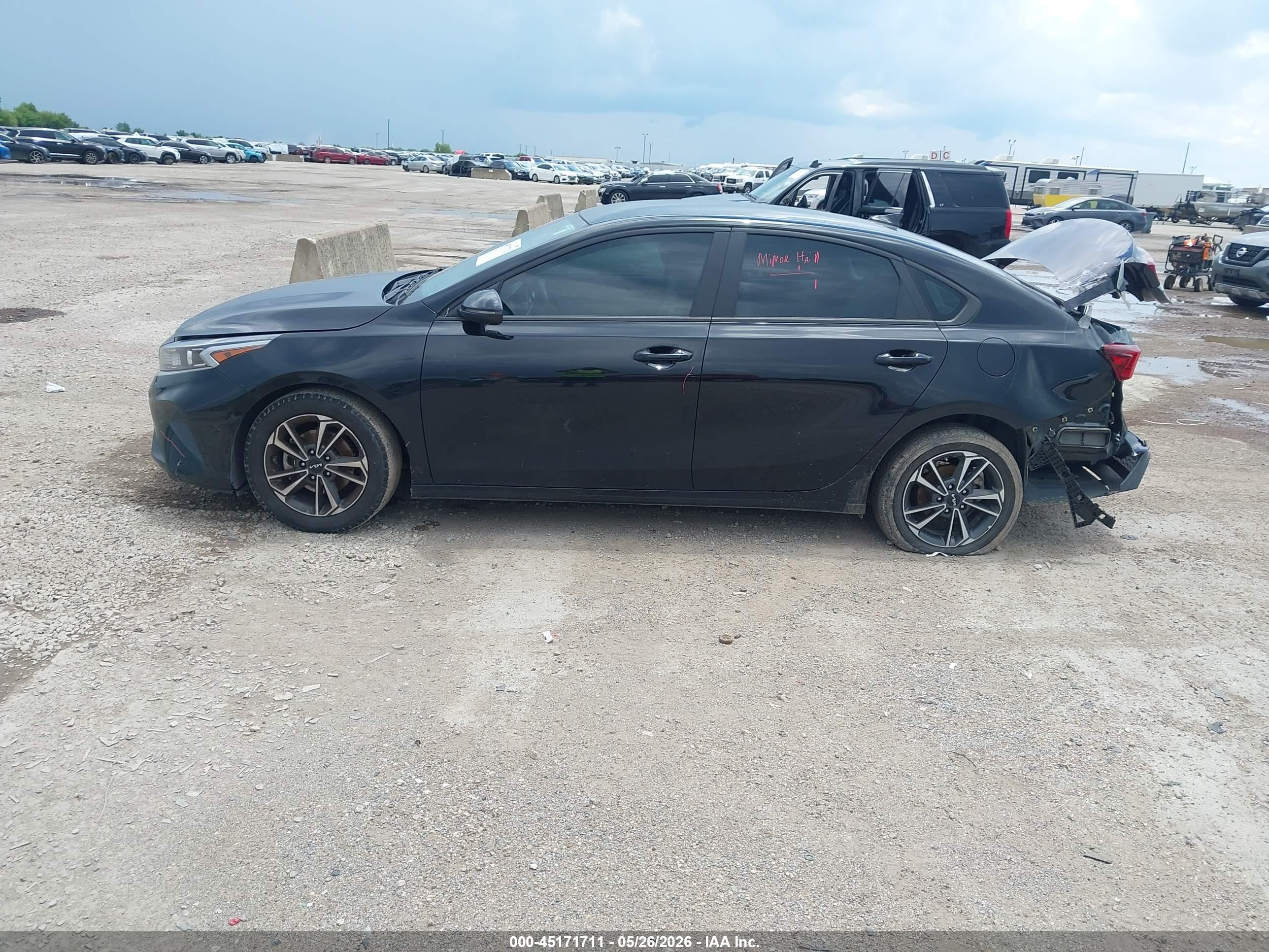 2023 KIA FORTE LXS