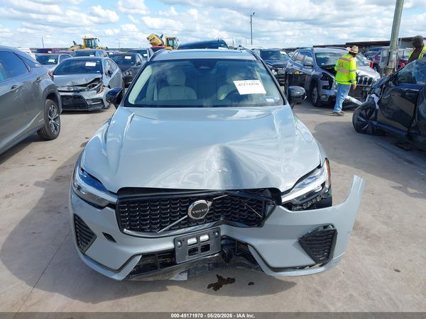 2025 VOLVO XC60 B5 PLUS