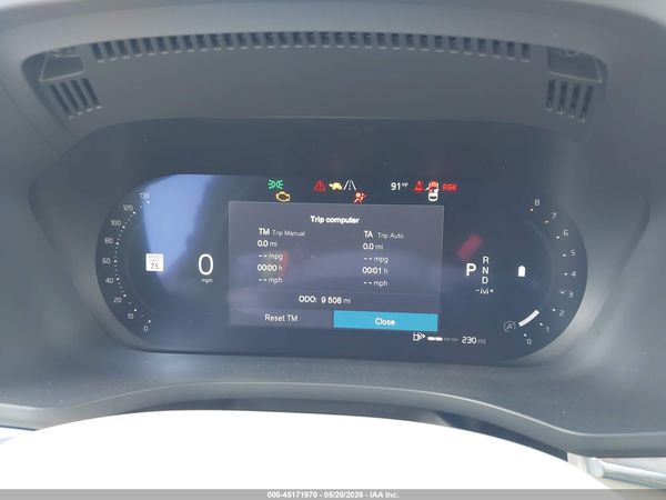 2025 VOLVO XC60 B5 PLUS