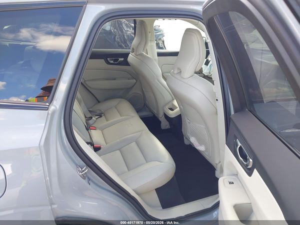 2025 VOLVO XC60 B5 PLUS