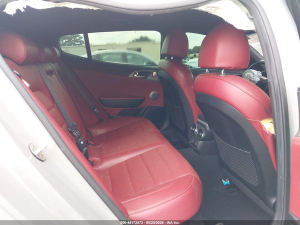 2021 KIA STINGER GT2