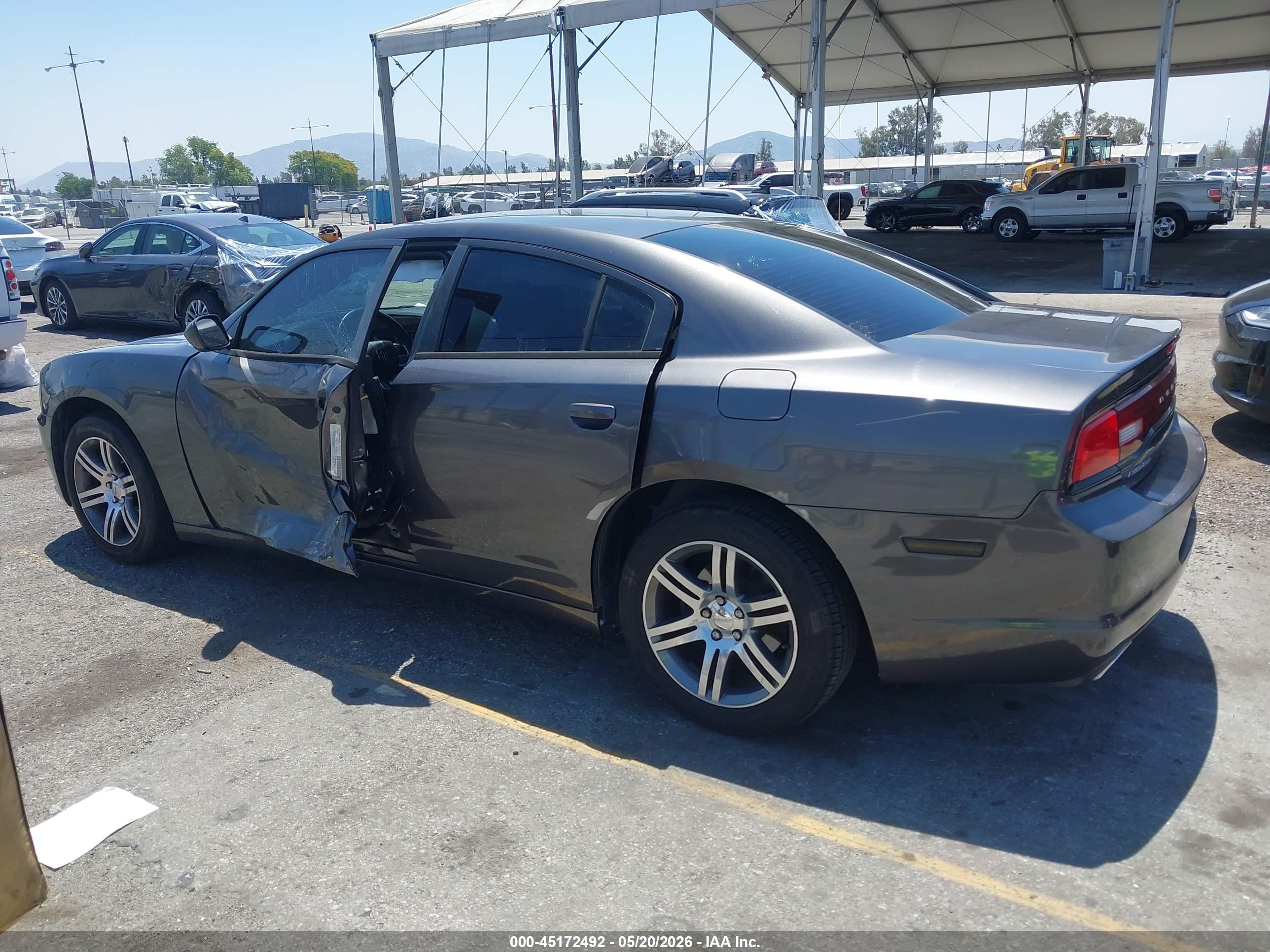 2014 DODGE CHARGER SE