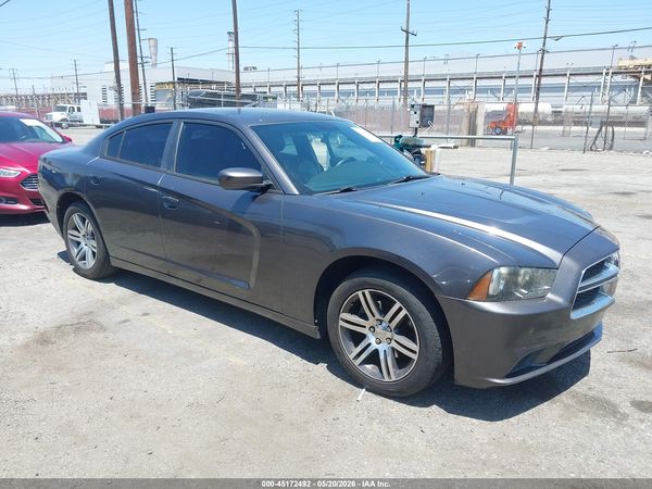 2014 DODGE CHARGER SE