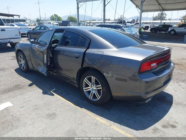 2014 DODGE CHARGER SE