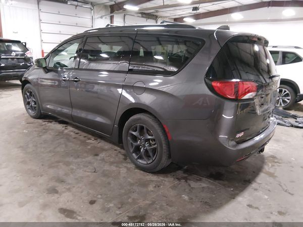 2018 CHRYSLER PACIFICA LIMITED — I3