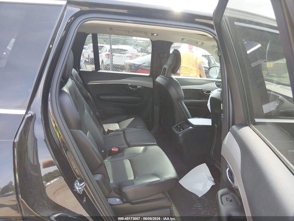 2021 VOLVO XC90 T5 MOMENTUM 7 PASSENGER