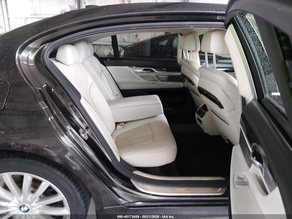 2016 BMW 740I